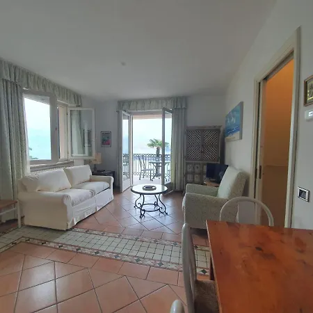 Appartamento Isole Borromee Apartmán